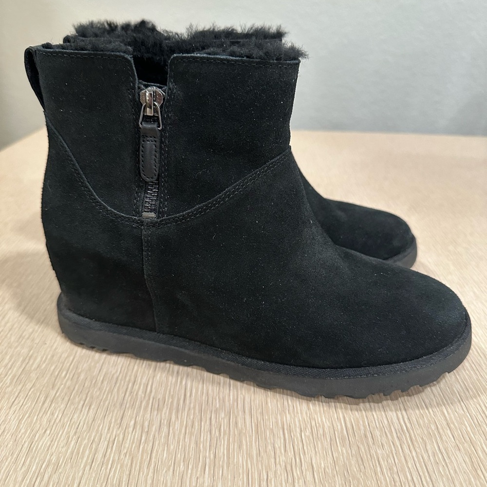 UGG Classic Femme Zip Mini Wedge Heel Suede Boot 8.5 NEW